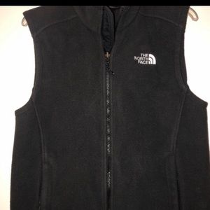 Women’s north face vest